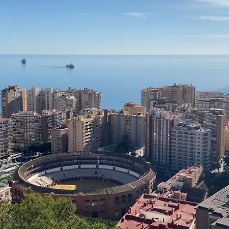 Quarto em Acomodações Particulares Confortable Málaga